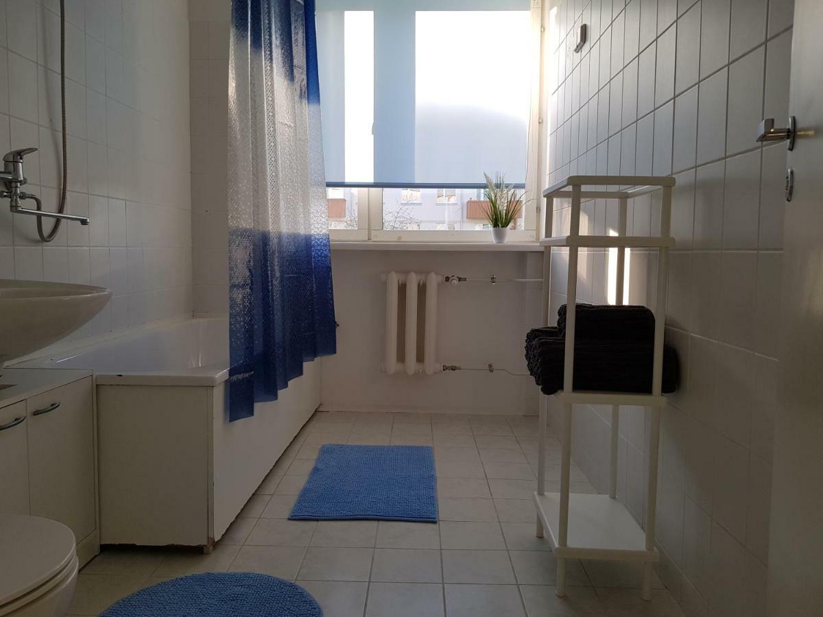Apartments Pakri パルティスキ エクステリア 写真