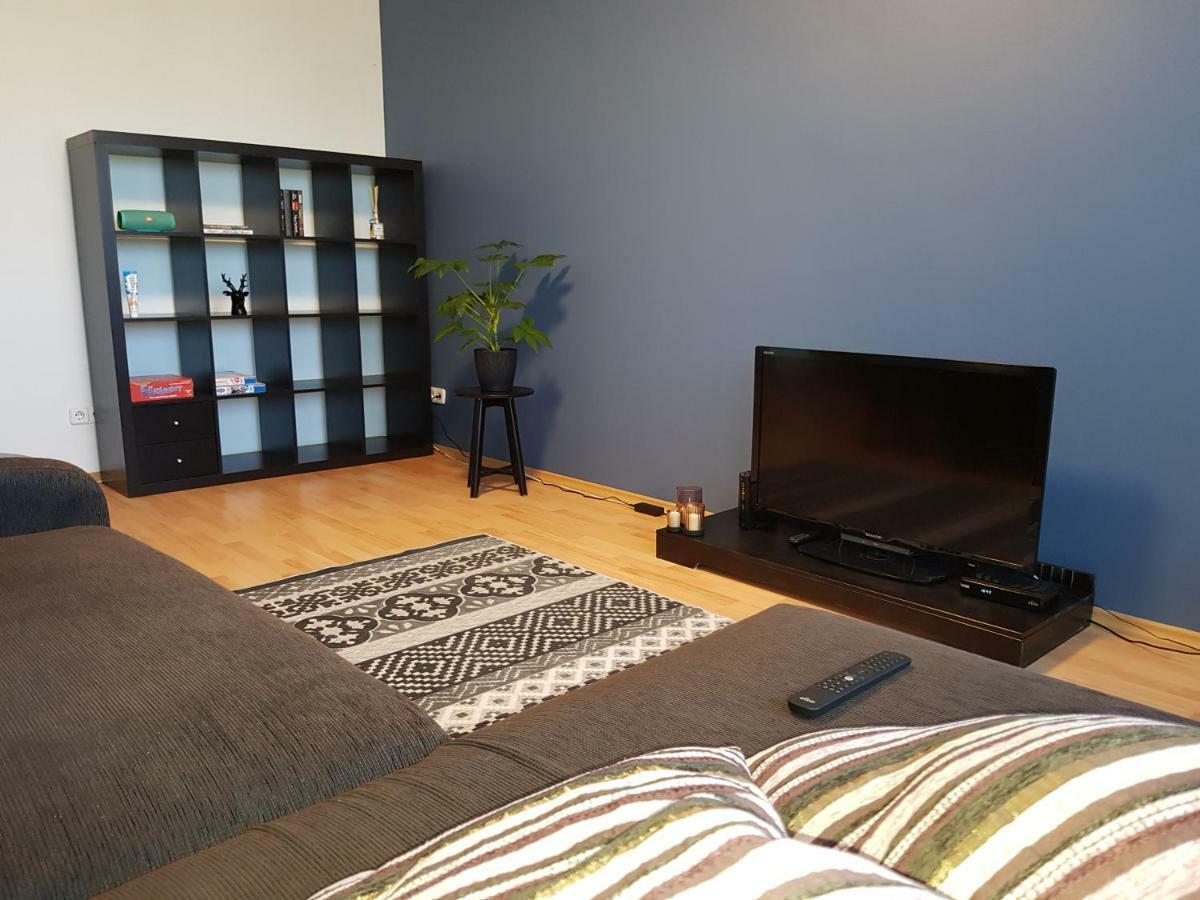 Apartments Pakri パルティスキ エクステリア 写真
